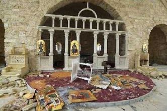 Eglises Vandalisées, souillées et Incendiées « Tous les Jours »