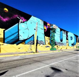 1UP /// Fresque XXL à Wynwood – Miami, Etats-Unis
