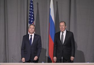 Extension de l'OTAN, Ukraine... Rencontre entre Sergueï Lavrov et Antony Blinken à Genève