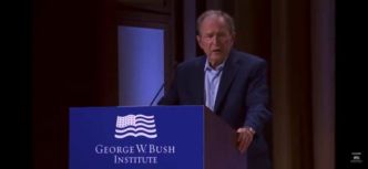 L’ancien président américain George W. Bush : « La décision d’un homme de lancer une invasion totalement injustifiée et brutale de l’Irak. Je veux dire de l’Ukraine »