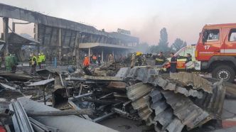 En direct - Guerre en Ukraine : l'armée russe affirme que le centre commercial de Krementchouk était fermé et abritait des munitions
