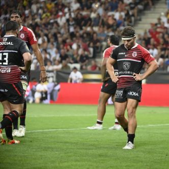 Rugby - Antoine Dupont a survolé les Champs-Élysées avec la Patrouille de France pour le 14 juillet
