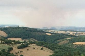 Un incendie parcourt 400 hectares entre Lozère et Aveyron