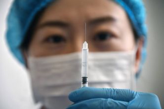 10% de la population: le taux de vaccination, point faible de la Chine pour sortir du "zéro Covid"
