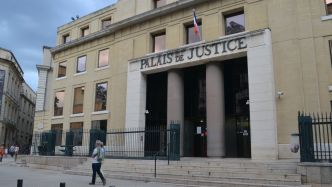 Tribunal correctionnel de Nîmes : trois ans de prison pour avoir frappé sa femme à coups de lampe torche