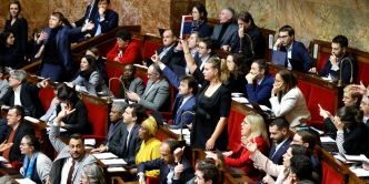 Retraites : l'Assemblée nationale repousse une motion LFI de rejet de la réforme