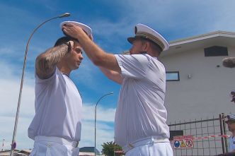 9 polynésiens reçoivent leur "bachi" et intègrent officiellement la Marine