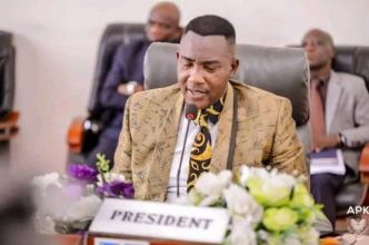 APK: un ultimatum de 48 heures accordé à Godé Mpoyi après son absence à l’hémicycle