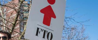 Front commun: la FTQ manifeste devant l'hôpital Maisonneuve-Rosemont
