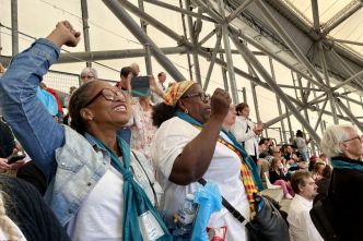 Messe du Pape à Marseille : la journée "historique" vécue par des Antillais au Vélodrome