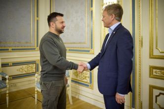 Le Royaume-Uni souhaite proposer une formation militaire en Ukraine, selon le ministre