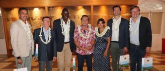 Nouvelle polémique : Partie 3 semaines en Polynésie pour "visiter les infrastructures de surf liées aux JO", Anne Hidalgo n'a finalement même pas pu visiter le site !