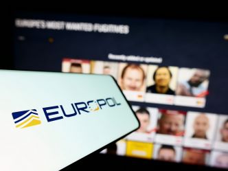 Arrestation en Ukraine du chef d’un célèbre gang de pirates informatiques (Europol)