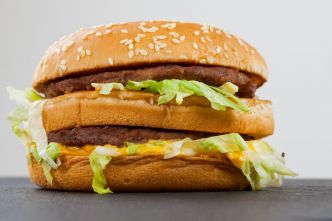 Big Mac : McDonald’s réinvente son iconique burger avec une cinquantaine de changements !