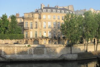 Xavier Niel : à l'intérieur de son hôtel particulier à Paris entièrement rénové