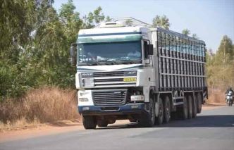Contrôle de transport dagrégats non couverts : Environ 15 camions conduits en fourrière (Autre presse)