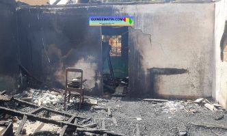 Incendie à Mamou : une maison et son contenu dévorés les flammes à la Poudrière