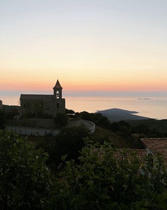 Patrick Fiori : sa grande maison face à la mer près d'Ajaccio, en Corse,