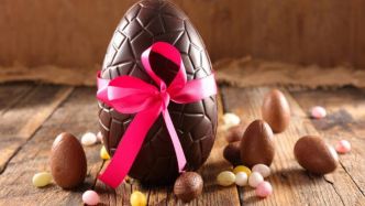 "Plus cher qu'une tonne de cuivre" : pourquoi les prix du chocolat s'envolent à quelques jours de Pâques ?