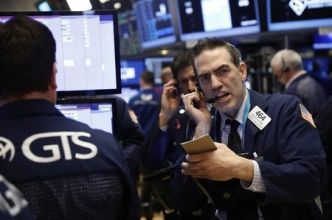 Wall Street ouvre en petite hausse avant Pâques, le Dow proche d'un record