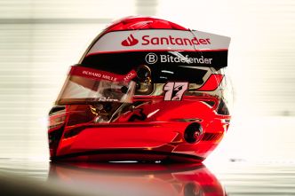 Charles Leclerc rend hommage à Jules Bianchi en portant un casque spécial au Grand Prix du Japon