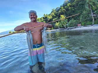 Victor Maitui, pêcheur de fe'e à Toahotu