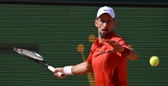 Julien Varlet sur Novak Djokovic : « Si ça se trouve, à Roland-Garros, ça va être un avion de chasse et il va plier tout le monde ! »
