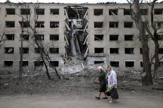 Guerre en Ukraine, jour 782 : frappe sur Donetsk, situation « tendue » sur le front Est