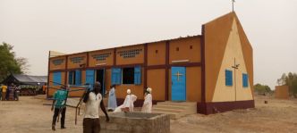 Burkina – Bazèga : Après une promesse vielle de 50 ans, le fidèle Prosper Tapsoba offre une chapelle à son village