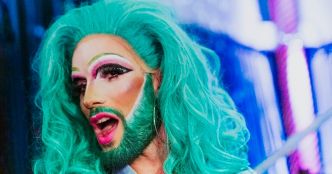 Vandalisme sur le portrait d’une drag-queen : la photographe Gaëlle Matata dénonce une dégradation homophobe