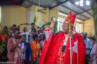 RDC: le Cardinal Ambongo accuse le gouvernement d'armer les « Wazalando » dans l'Est