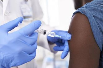 Semaine européenne de la vaccination : la France opte pour "L'aller vers" les patients