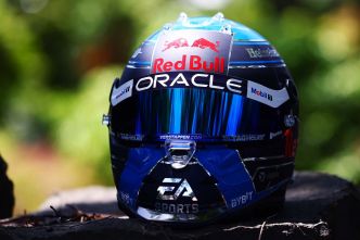 Max Verstappen aura un casque spécial pour les USA, noir et bleu