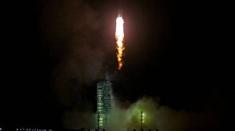 Mission Shenzhou-18: un vaisseau spatial chinois s'est «arrimé avec succès» à la station Tiangong