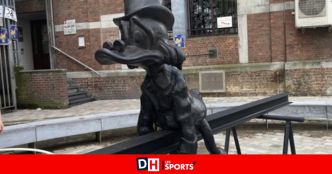 ”Casse-toi alors, pauvre canard !” : la Ville de Bruxelles inaugure une œuvre d'art qui "sonne la mort du capitalisme”