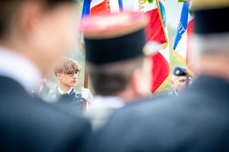Le pari réussi de l'école des porte-drapeaux dans le Cantal : "Nous n'avons plus assez de drapeau à fournir"