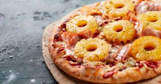 25 plats les plus controversés, l'ananas AVEC la pizza