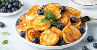 Mini pancakes fluffy aux myrtilles