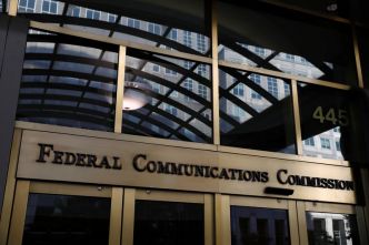 La FCC inflige une amende de près de 200 millions de dollars aux opérateurs de téléphonie mobile américains pour partage illégal de données de localisation
