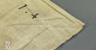 Disparu depuis des décennies, un tissu lié à l'Abbaye d'Hauterive remis aux archives fribourgeoises