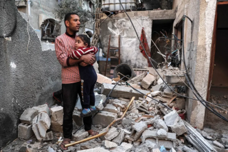 Gaza: Le bilan des morts s'alourdit...