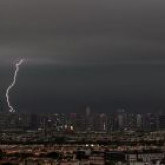 Inondations à Dubaï: orages trop violents et ensemencement des nuages