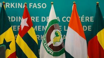 Burkina, Niger, Mali doivent "reconsidérer" leur sortie de la Cedeao, dit un conseil de lorganisation (AFP)