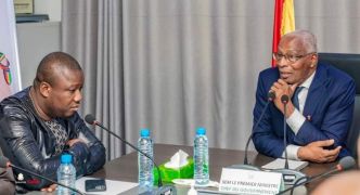 Levée de restrictions des médias : Mamadi Doumbouya donne des instructions à Bah Oury