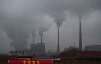 Climat : Seule une banque sur cinq a fortement réduit son soutien au charbon