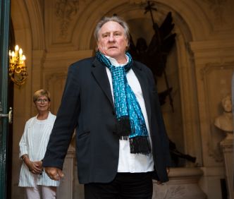 "Ce n'est plus Gérard Depardieu” : Yann Moix se lance dans une défense bancale en direct à la radio