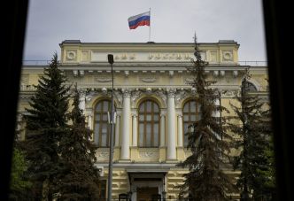 Confiscation des avoirs russes : «Cette question n'est plus sur la table», rapporte le Financial Times