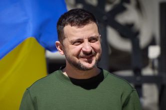 Guerre en Ukraine: La Russie lance un avis de recherche contre Volodymyr Zelensky