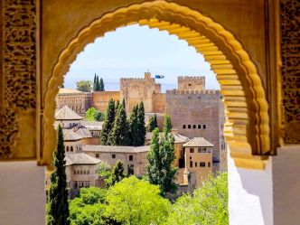 Tourisme : l'Espagne s’attend à des recettes touristiques records en 2024