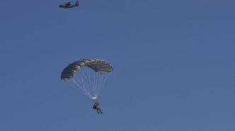 Doubs : un parachutiste se blesse gravement lors d'une cérémonie de commémoration de la Résistance